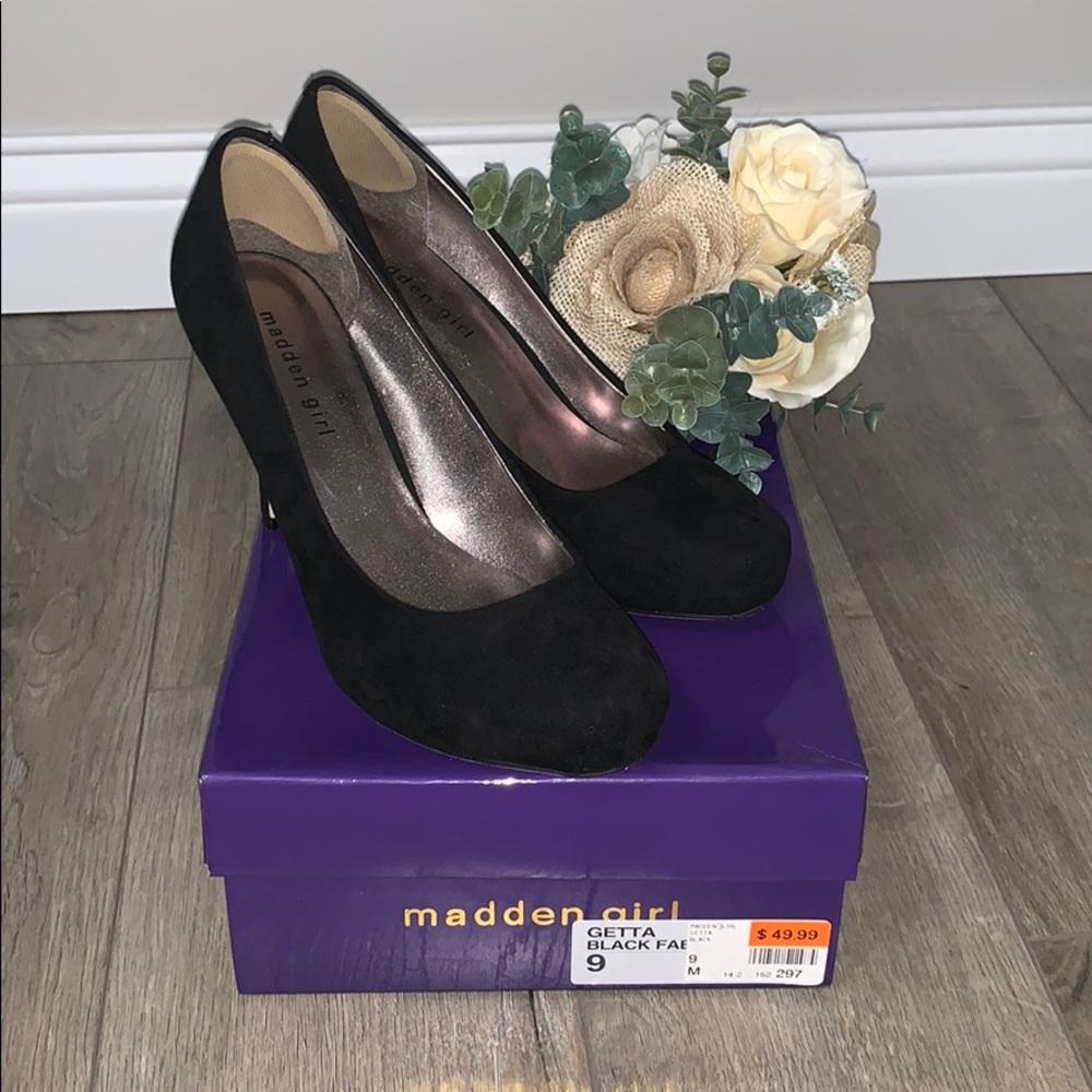 Donated Madden Girl Suede Black Heels Size 9
